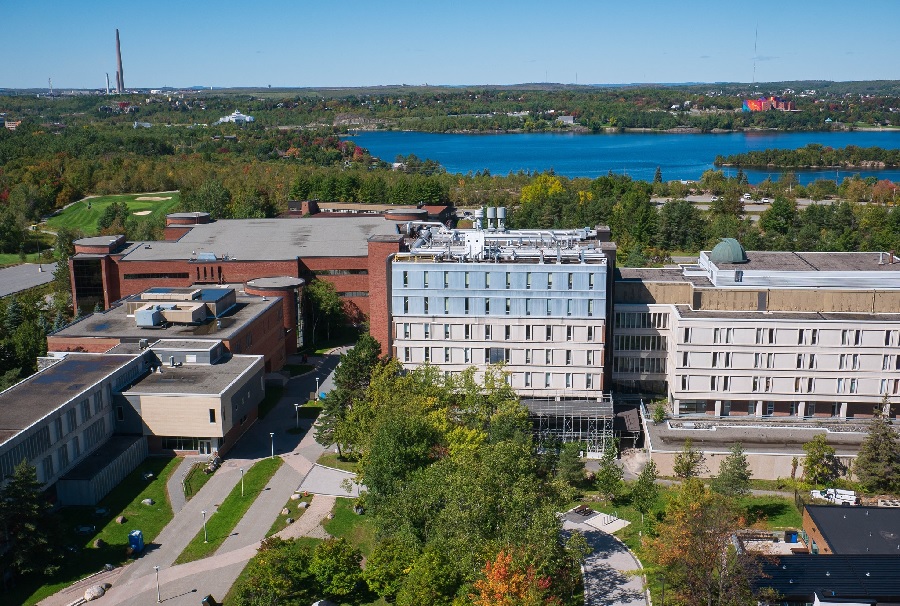 Du_hoc_Canada_-_Truong_Laurentian_University_1