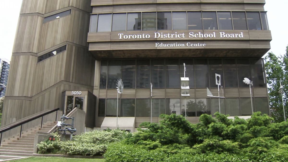 du-hoc-canada-toronto-district-school-board