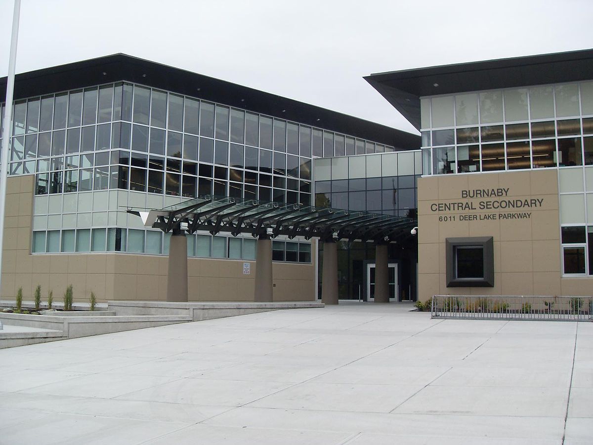 du_hoc_canada_truong_burnaby_school_district_1