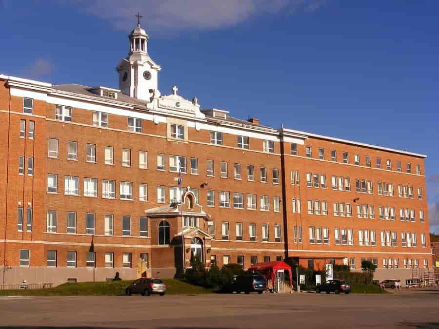 du_hoc_canada_-_truong_cegep_de_la_gaspesie_1