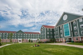 Du Học Canada - Cape Breton University